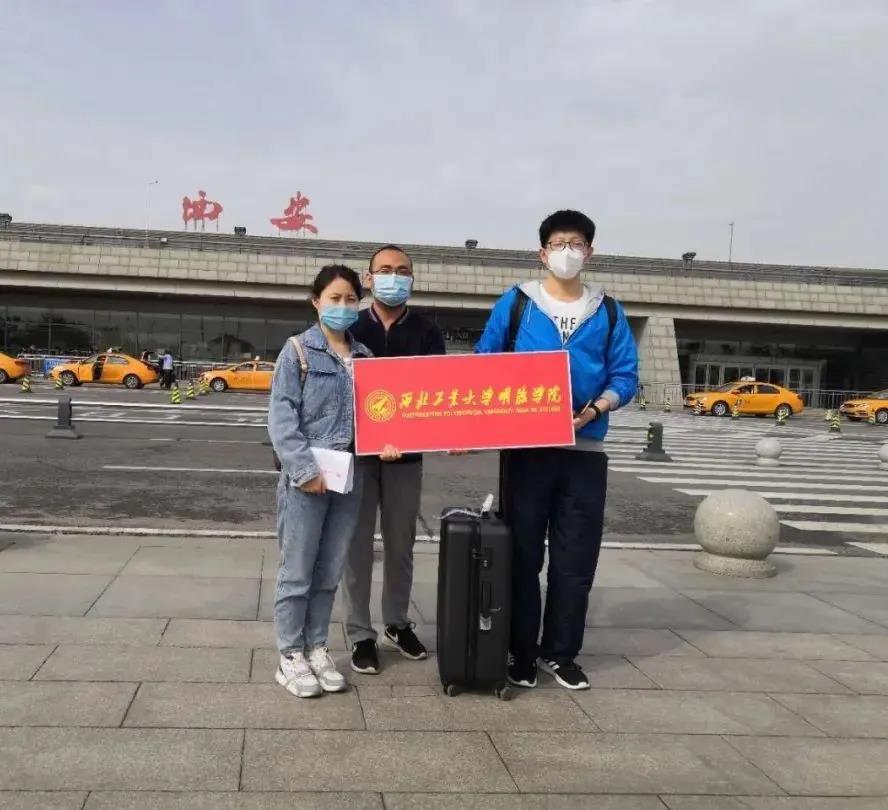 返校第一天 | 初夏的校园 终于等到你! 返校第一天 | 初夏的校园 终于等到你!