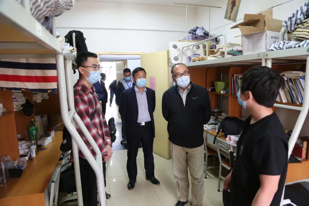 返校第一天 | 初夏的校园 终于等到你! 返校第一天 | 初夏的校园 终于等到你!